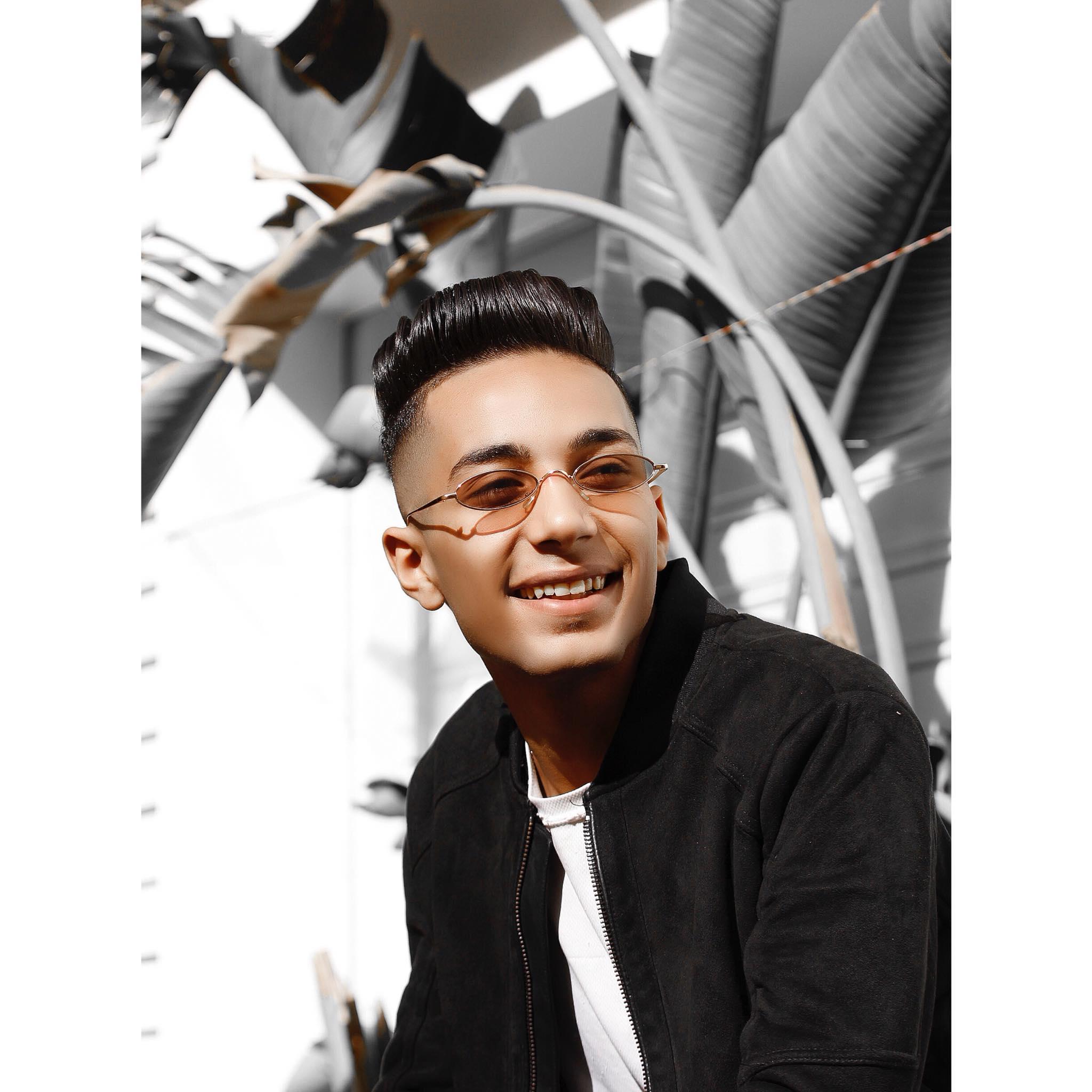 عارض الأزياء شريف محمود فاروق يتحدث عن تطور مشهد الموضة في مصر