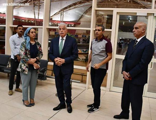 فودة يتفقد تطبيق الهوية البصرية بمطار شرم الشيخ الدولى