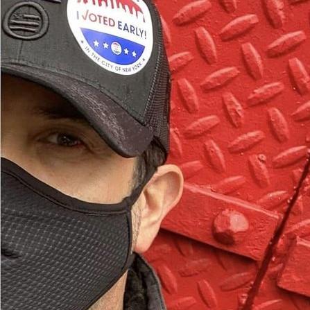 ديفيد شويمر وكورتنى كارديشان وكايلى جينز يحفزون الجمهور على المشاركة فى الانتخابات الرئاسية