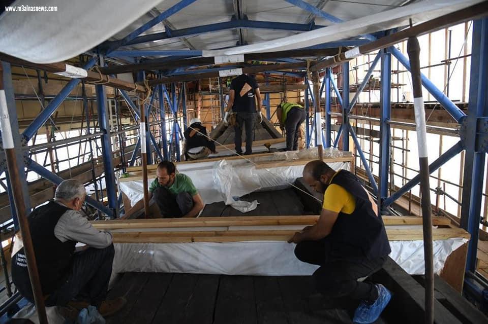 - وصول مركب الملك خوفو الأولى إلى المتحف المصري الكبير