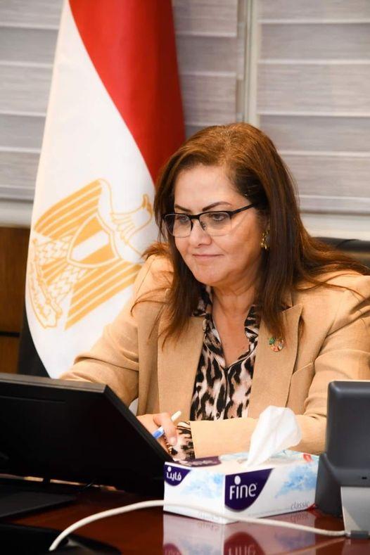 وزيرة التخطيط والتنمية الاقتصادية تعقد ندوة مع ممثلى 70 شركة فرنسية لمناقشة التوقعات والفرص المتاحة بالاقتصاد المصري فى حقبة ما بعد جائحة كورونا