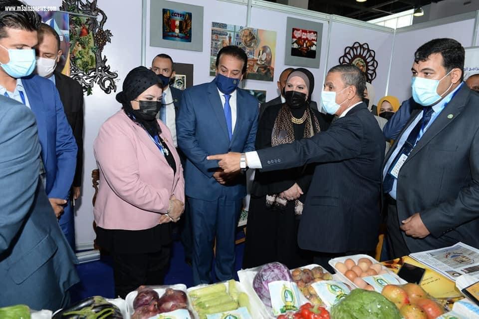 في أكبر معرض تعليمي للترويج لجامعات مصر الجامعة تعرض أحدث مستجداتها وإمكانياتها وبرامجها الجديدة