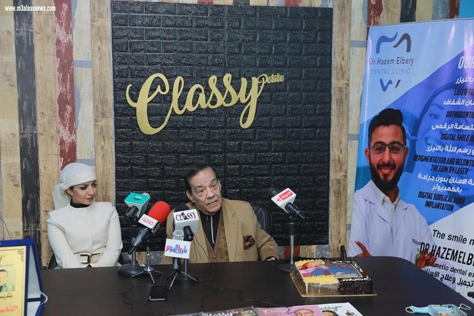 حلمي بكر لمي مصطفى : صوتك لا يشبه أصالة ولديكي خامة صوت وإحساس مختلف