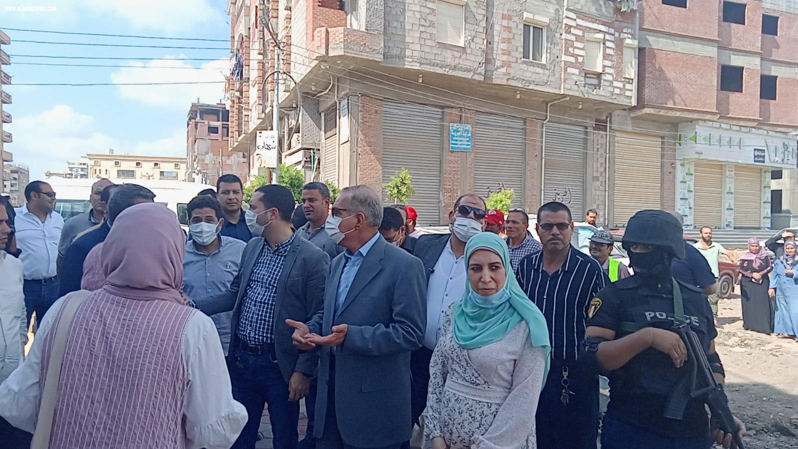 محافظ كفر الشيخ يتفقد مشروع الصرف الصحي والمياه بخان جني وتطوير المركز التكنولوجي بمطوبس 