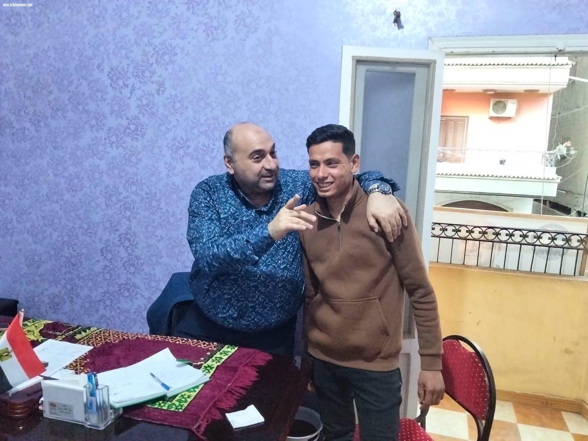 النائب وليد زيتون يلتقى بأهل الحامول بمكتبة لبحث مطالبهم والعمل على حلها فى اسرع وقت