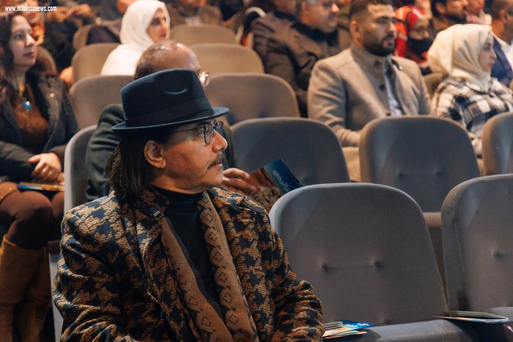 حجر الرحى ... العين أول من رأت الأحلام ... فيلم إماراتي يوثق حياة وإنجازات الشيخ زايد