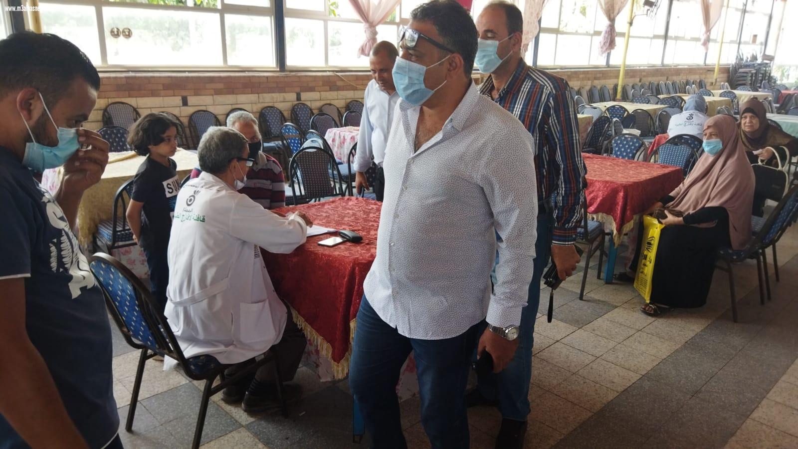 إجراء الكشف الطبي على 779 مترددا في قافلة طبية بحديقة العائلات بفوه