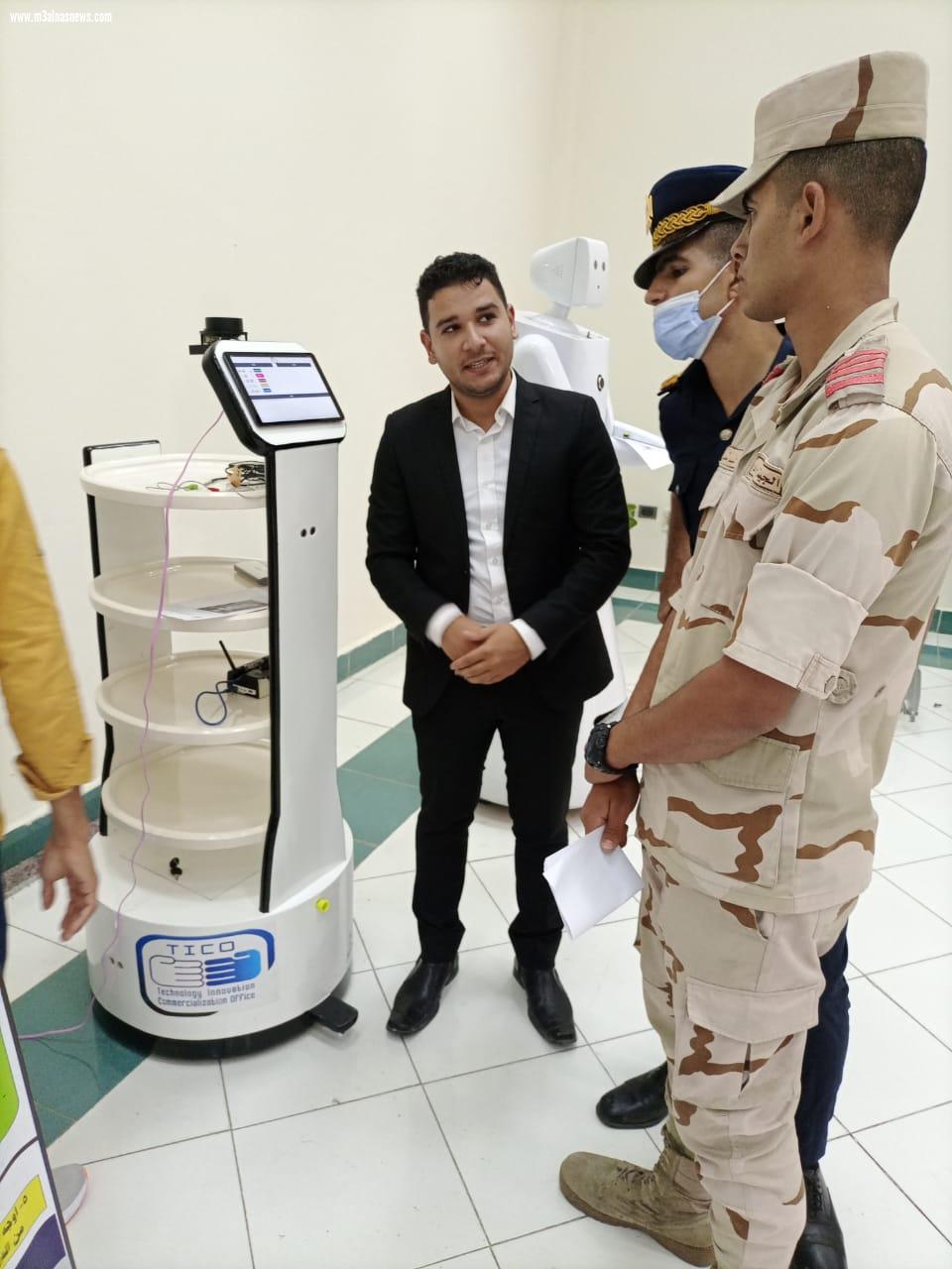 كليه الذكاء الاصطناعي بجامعه كفر الشيخ  تشارك بروبوت الخدمات الطبيه