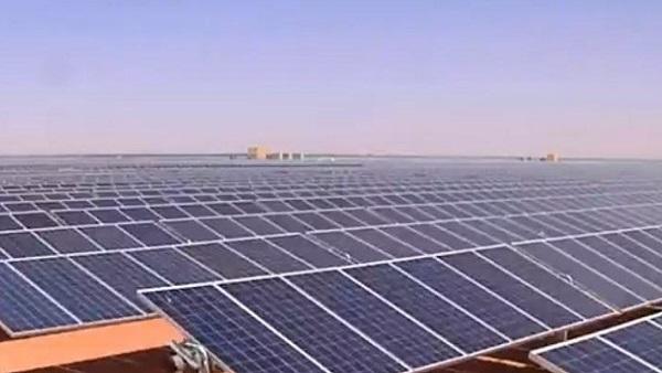 تنفيذ أول مشروع للخلايا الشمسية بمنطقة الزعفران