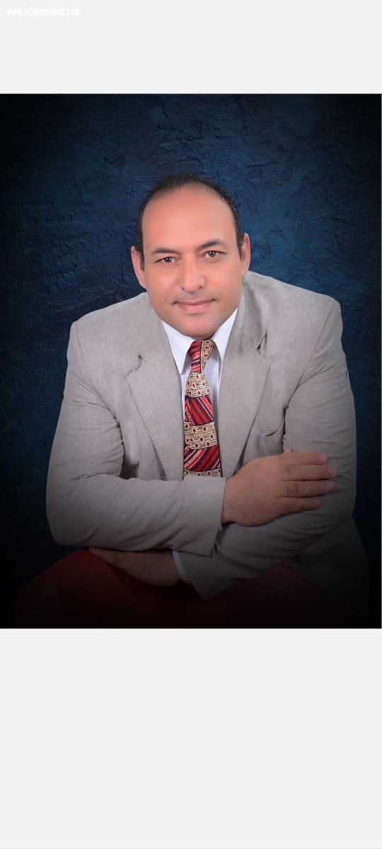 الاعلامى إبراهيم القلشى يكتب.. لا تلقوا اللوم على قيصر بل لوموا على من أشادوا به وأعدوا له مواكب النصر