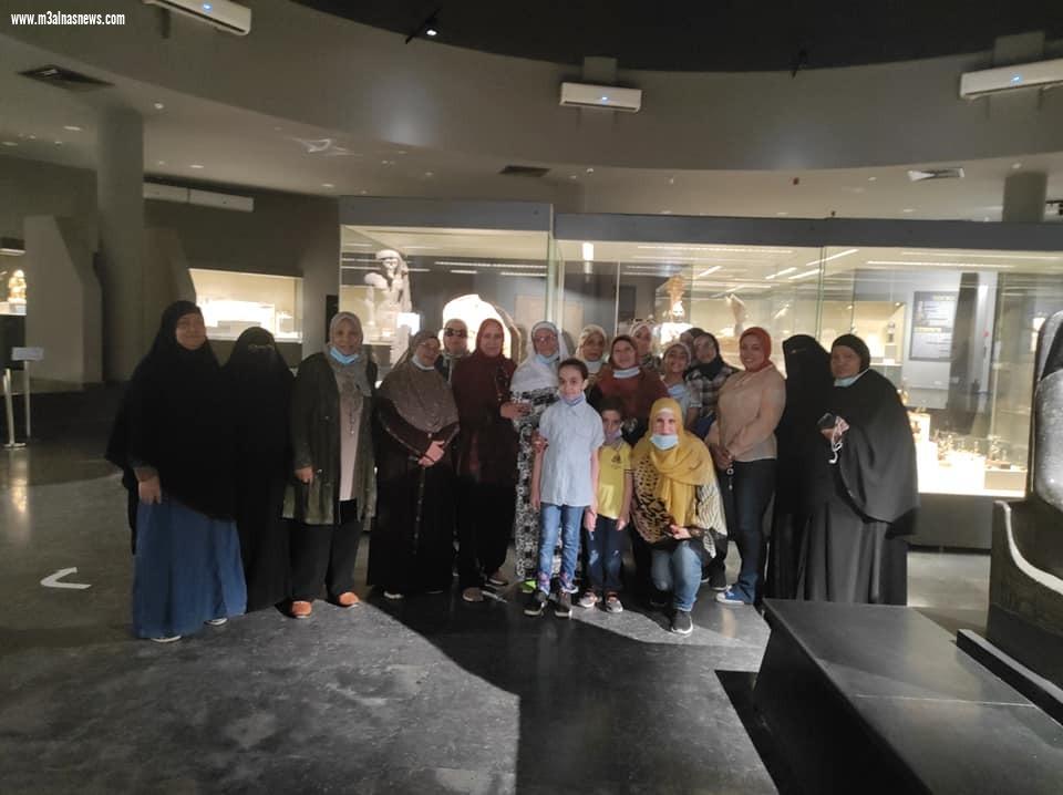ورشة عمل لتعليم الخط الهيروغليفى للأطفال بمتحف كفر الشيخ ورحلة ترفيهية لكبار السن