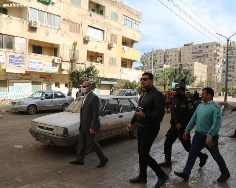 محافظ كفر الشيخ يتفقد أحياء وشوارع العاصمة لمتابعة أعمال التطوير بها ويشدد على رفع الاشغالات