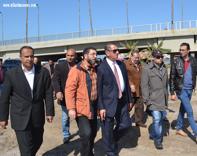 محافظ كفرالشيخ يتابع حملة إزالة التعديات على بحيرة البرلس