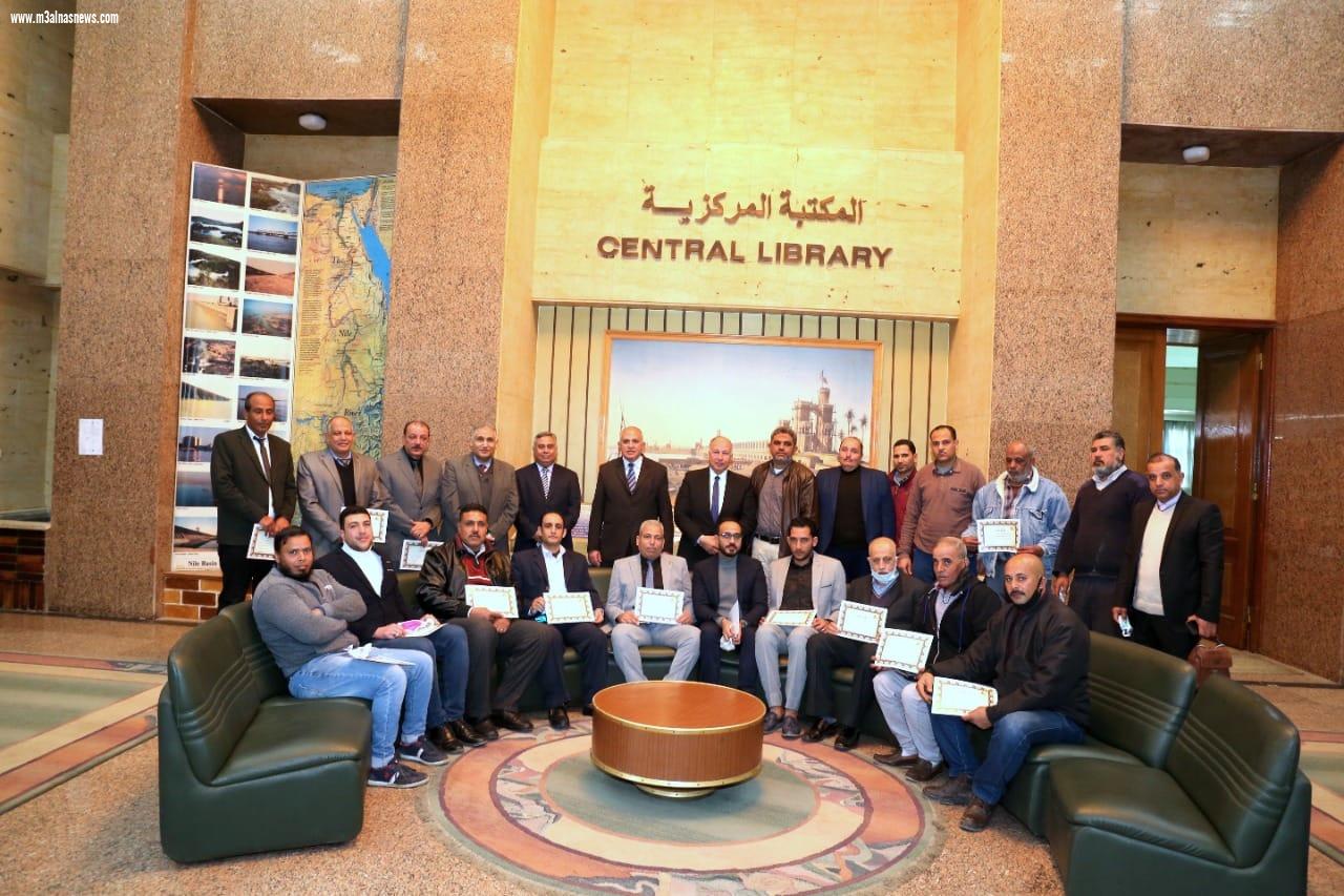 تكريم القائمين على تنفيذ خفض المناسيب فى بحيرة وادى مريوط