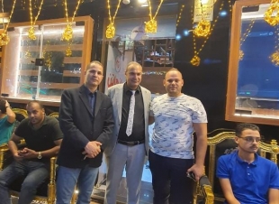 عطية يهنئ المحاسب عمر بازيد  بافتتاح شركة مانهاتن للسياحة بكفر الشيخ 