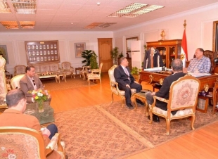 محافظ أسيوط يهنئ رئيس الادارة المركزية للري الجديد ويشدد على أعمال التطهير للتأكد من وصول المياه لنهايات الترع