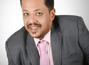 خبير اللغة العربية.