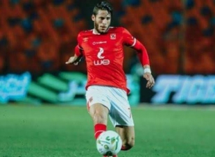 تقرير إنجليزي:  هيدرسفيلد يفتح المزاد على رمضان صبحي.. ويكشف قيمة عرض الاهلي 