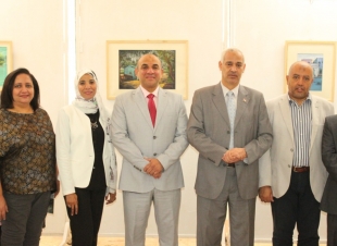 كلية الفنون الجميلة بجامعة أسيوط تنظم معرضين فنيين حول أجواء عصر الرقمنة