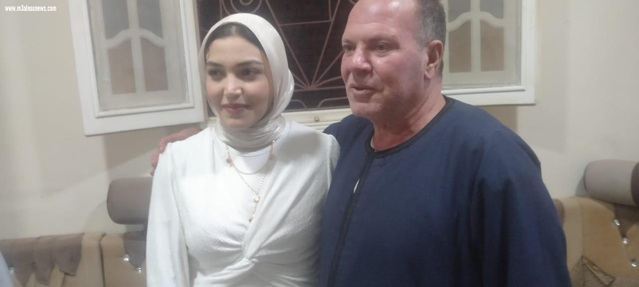 الزميل السيد شحاتة ... يهنئ المهندس احمد فايز يونس بالخطوبة