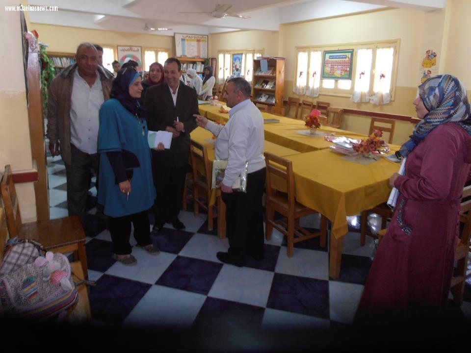 رئيس مدينة الحامول في زيارة مفاجئة لمدرسة الحامول التجارية بنين