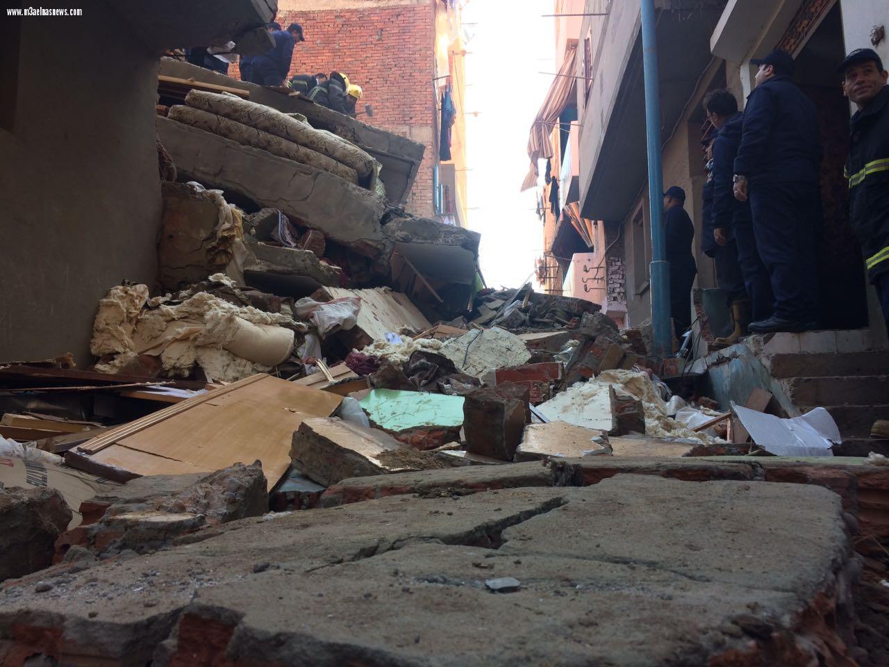 بعد انتشال جثة شاب وشقيقته.. ارتفاع ضحايا عقار عزبة الصفيح بالدقهلية لـ5 .. 