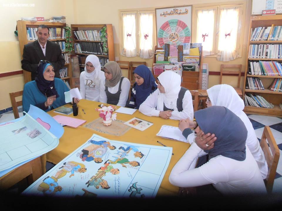 رئيس مدينة الحامول في زيارة مفاجئة لمدرسة الحامول التجارية بنين