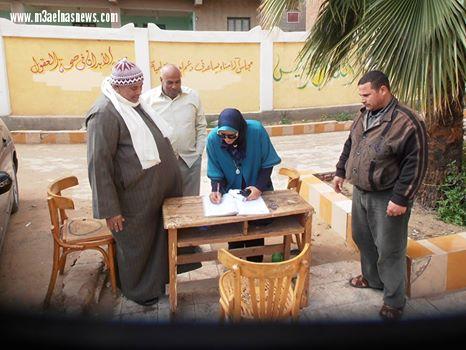 رئيس مدينة الحامول في زيارة مفاجئة لمدرسة الحامول التجارية بنين