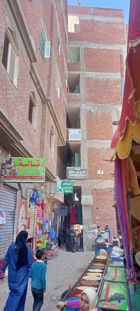 إخلاء عمارتين سكنيتين بإحدى قرى كفر الشيخ.. تعرف على السبب