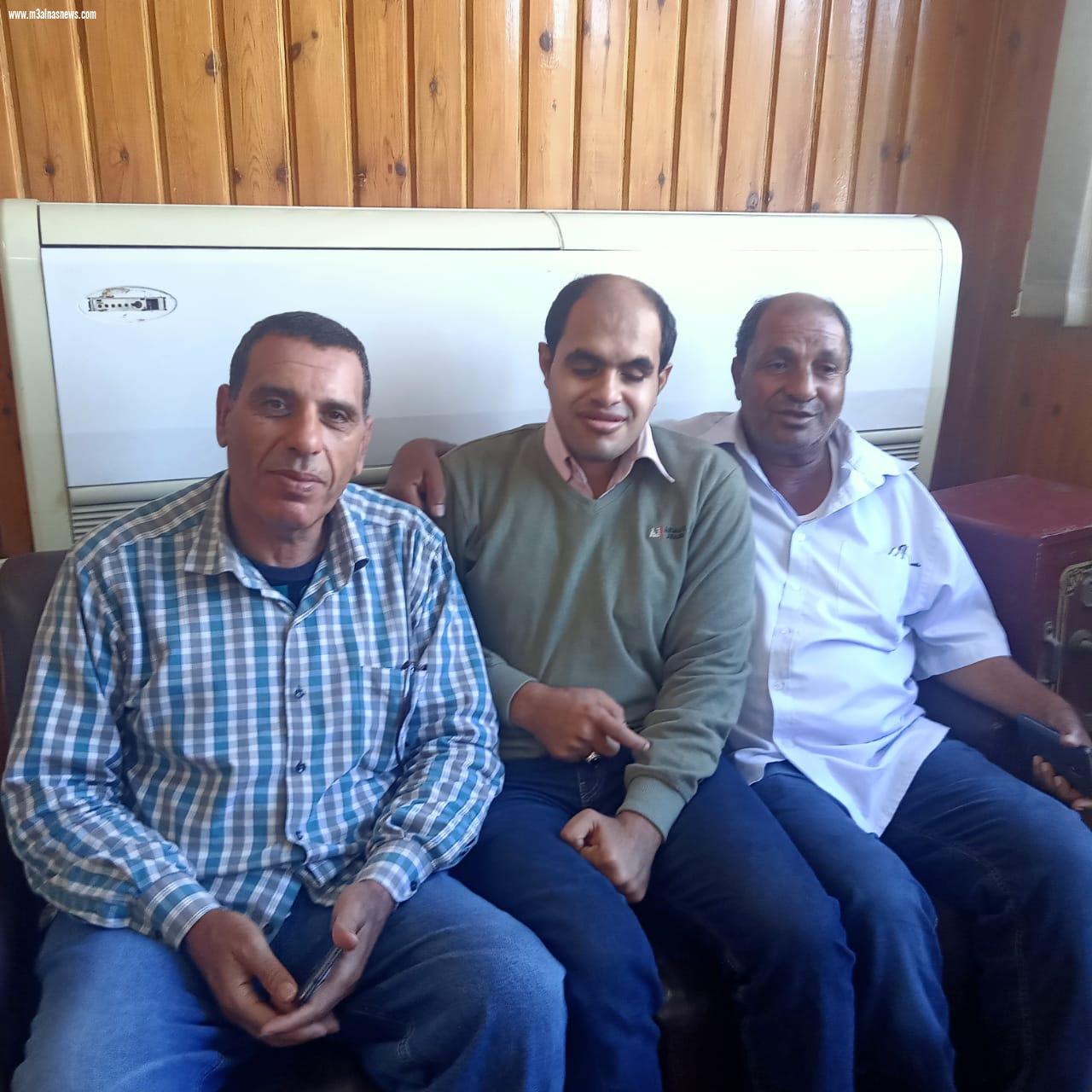 عودة ابن كفيف لوالده بعد 21 عاماً من فقدانه بكفر الشيخ