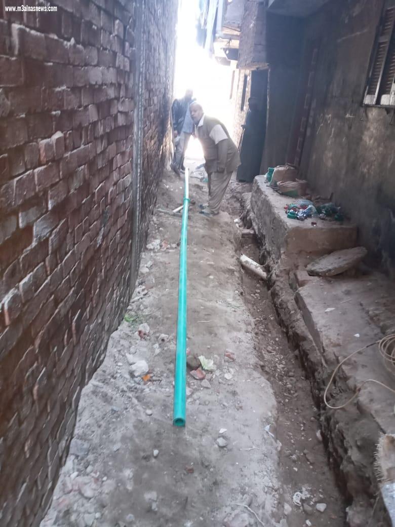 مياه أسيوط تحقق استجابة سريعة بتوصيل 310 م بولي بروبلين لقلعة البـــــلح بمركز أبــــــــوتيج.