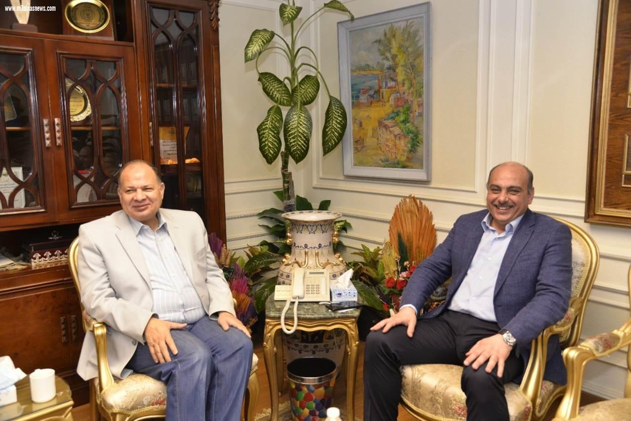 محافظ أسيوط يستقبل رئيس هيئة التنمية الصناعية الذى يزور المحافظة لتفقد بعض المناطق الصناعية ولقاء المستثمرين