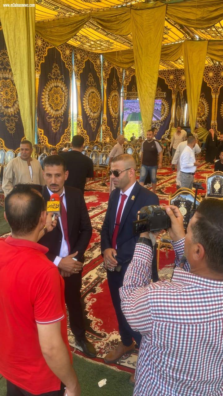المهندس حسن الشيخ يشارك في أفراح عائلات داوود بقرية 59 الخاشعة
