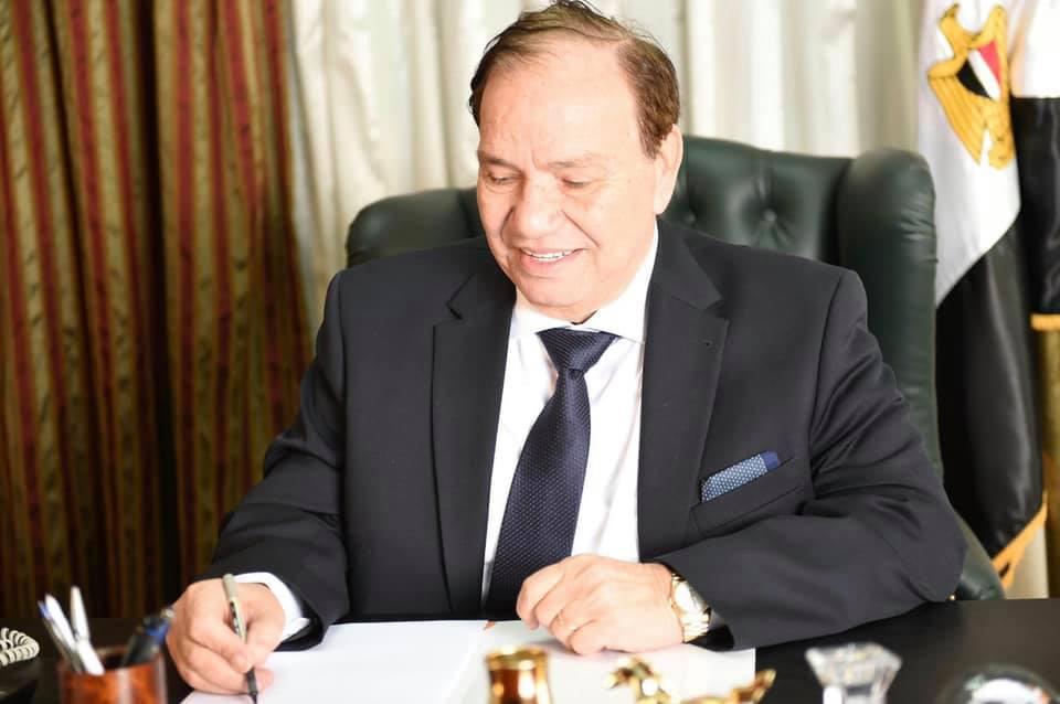 صديق عفيفي: المستشار السابق للبنك الدولي يتطلع للعمل النيابي بمجلس الشيوخ 