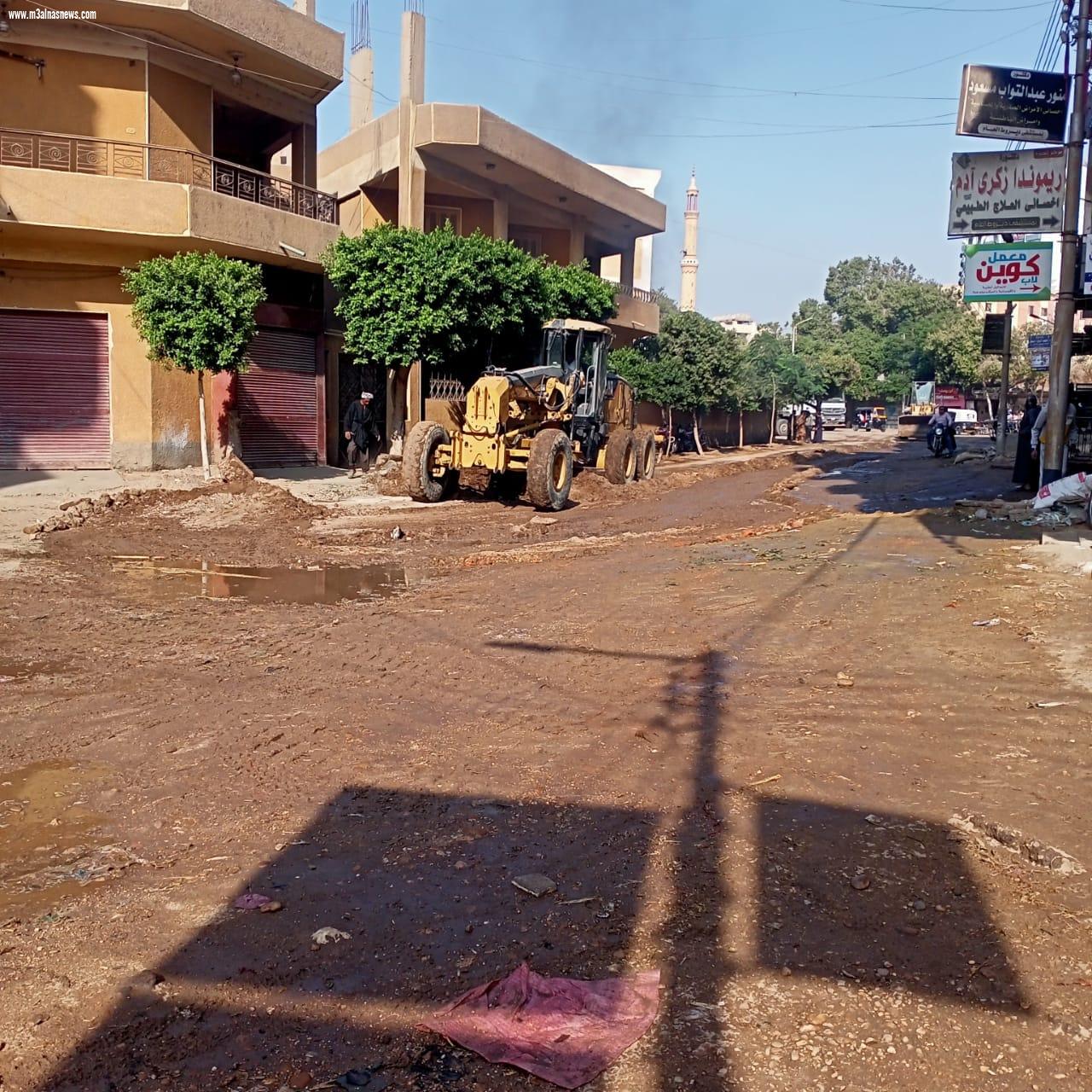 محافظ أسيوط يوافق على تخصيص أراضي أملاك دولة لإنشاء محطات رفع صرف صحي ونقطة شرطة وإدارة اجتماعية بمركزي ديروط ومنفلوط