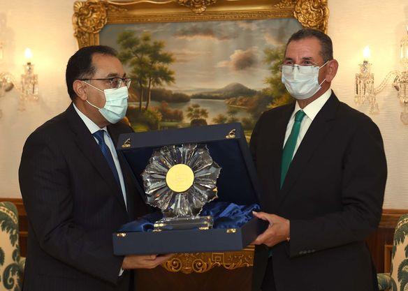 رئيس الوزراء..يشارك في احتفالية صندوق تحيا مصر بعنوان 