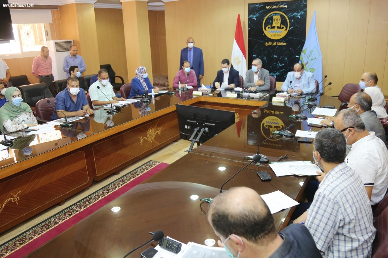إجراءات لسرعة تنفيذ المشروعات الخدمية وانشاء الحدائق بمدن كفر الشيخ