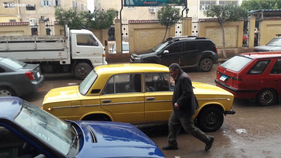أمطار غزيرة على كفر الشيخ واستمرار عمليات الصيد.. 