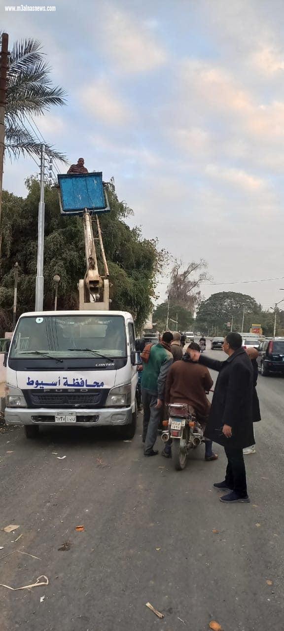 محافظ أسيوط : حملات نظافة مكثفة ورفع اثار الامطار من الشوارع بقرى ومراكز المحافظة