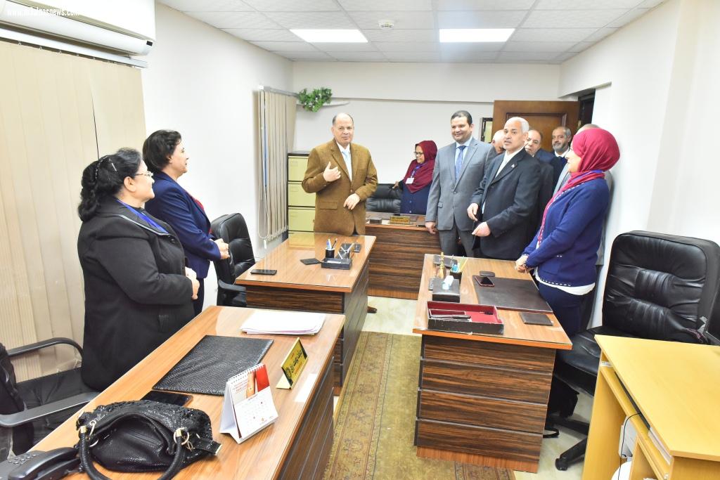 نائب وزير المالية ومحافظ أسيوط يفتتحان أعمال تطوير ورفع كفاءة مبنى المديرية المالية