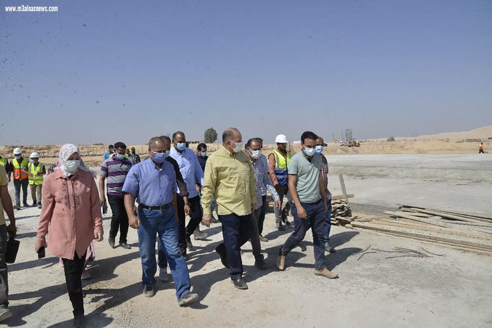 محافظ أسيوط يضع حجر أساس مشروع انشاء محطة معالجة الصرف الصحى ببني غالب وتوابعها بتكلفة 960 مليون جنيه ضمن مشروعات تطوير الريف المصرى المبادرة الرئاسية 