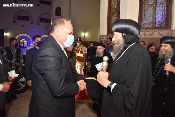 محافظ أسيوط وقائد المنطقة الجنوبية العسكرية يشهدان حفل تجليس 