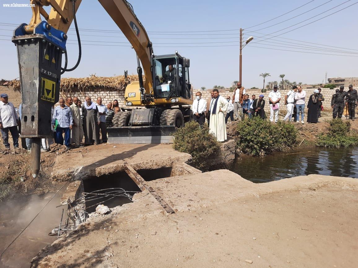 محافظ أسيوط: حصيلة المرحلة الثانية من الموجة الـ 18 لإزالة التعديات 344 إزالة بمساحة 38411 متر مباني و628 فدان زراعة