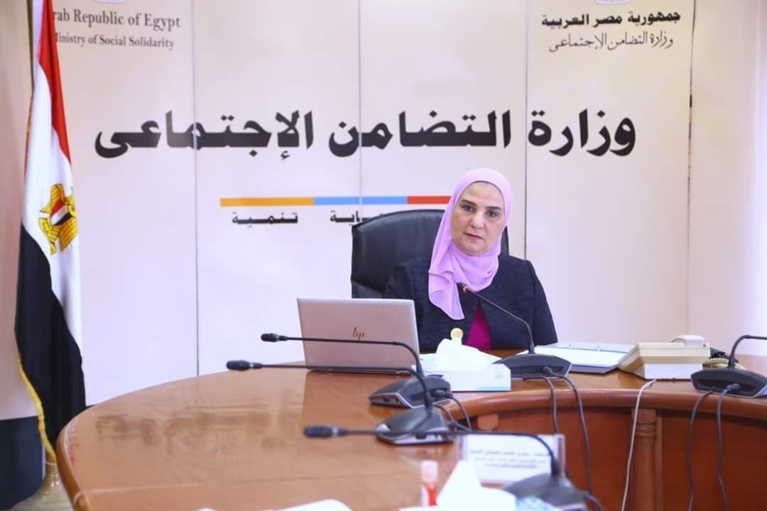 القباج : - منح 2340 حالة معاشات استثنائية