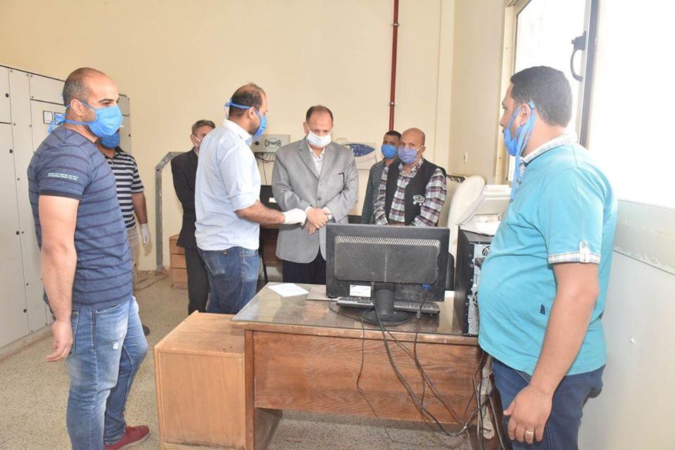 محافظ أسيوط يتفقد صوامع عرب العوامر لمتابعة توريد محصول القمح