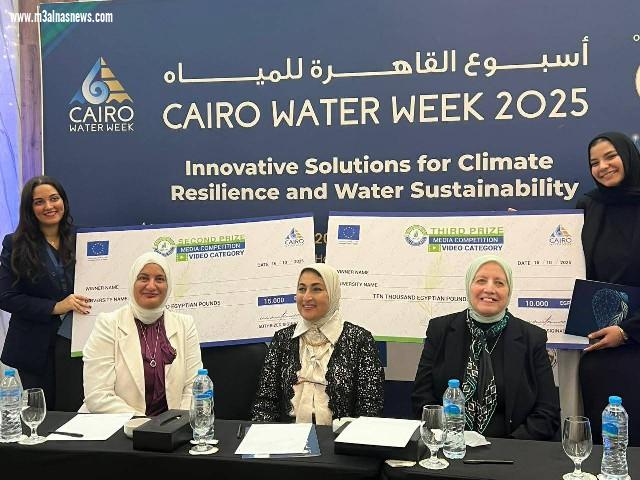 كلية إعلام القاهرة تفوز في مسابقة حملة 