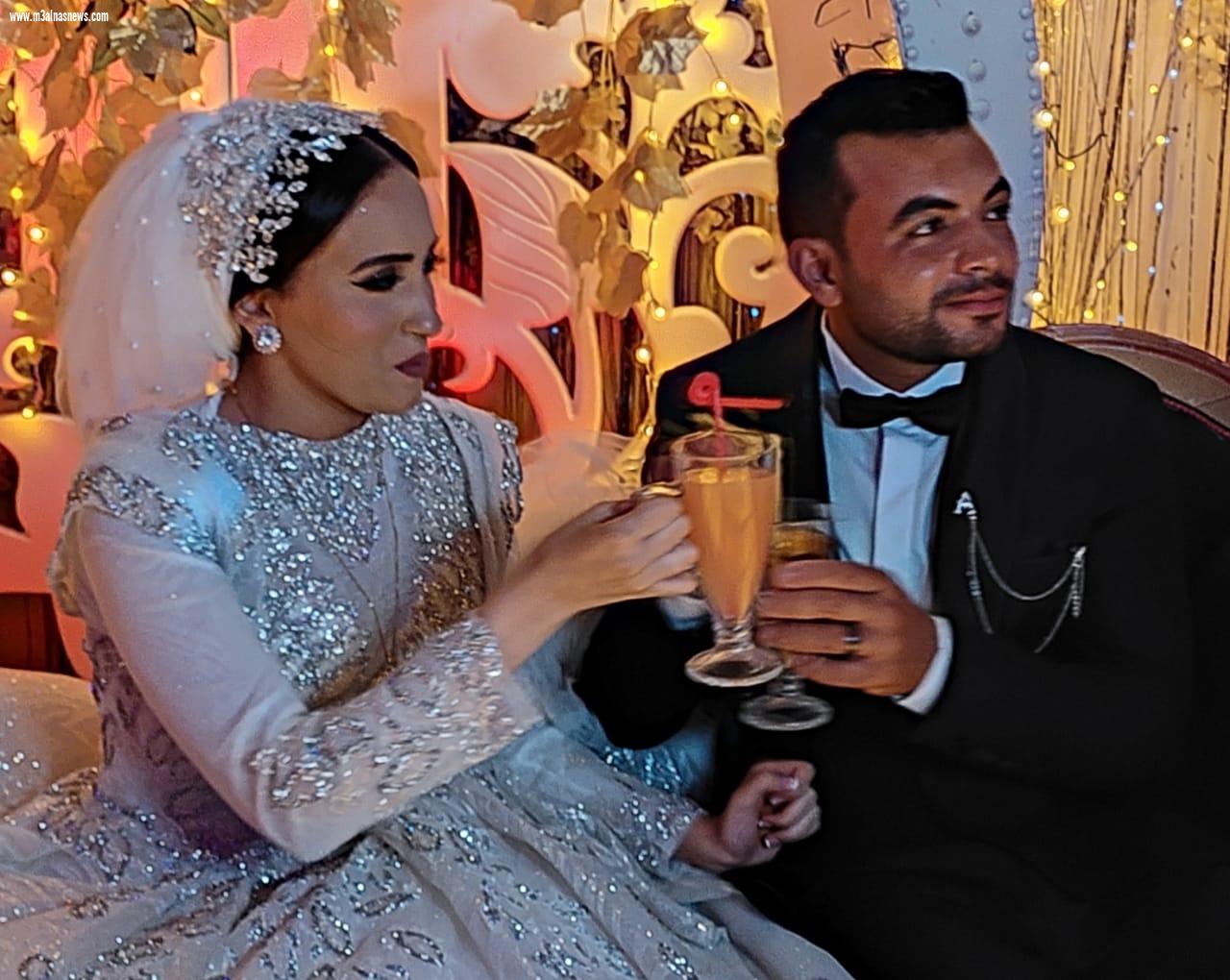 الزميل وائل القناوي يهنىء العروسين 