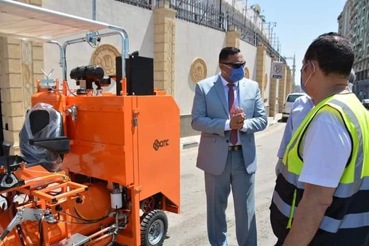 وصول أول ماكينه تخطيط شوارع وطرق بالدقهلية