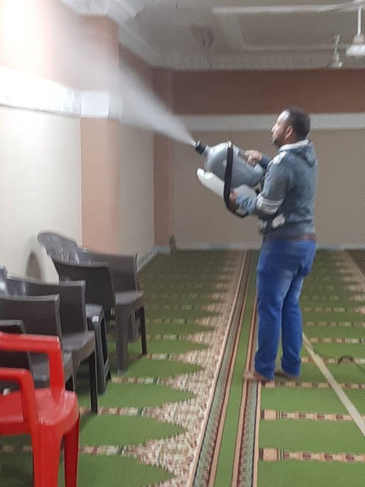 حملات رش وتطهير مستمرة بقرى ومراكز أسيوط للوقاية من فيروس كورونا المستجد