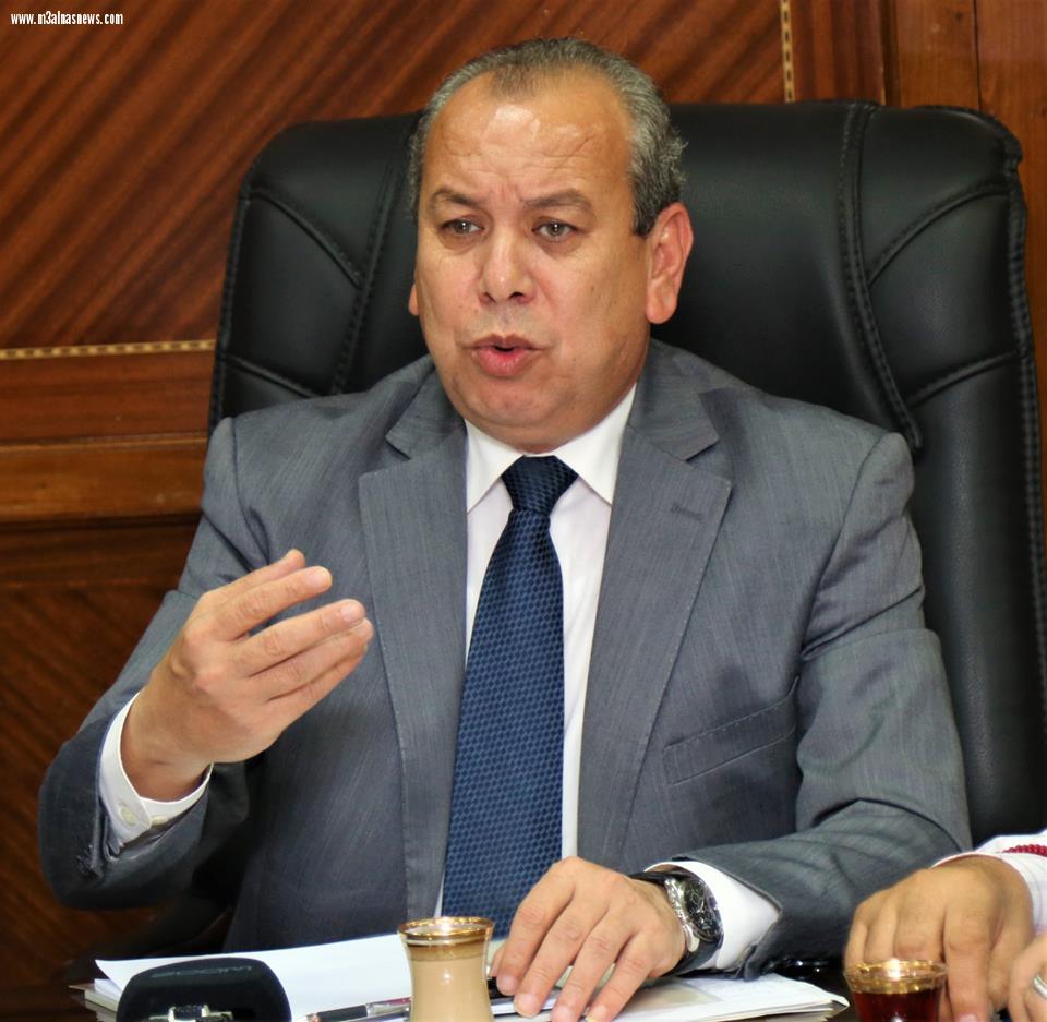 أهالى حفير شهاب الدين بالحامول وبلقاس يطالبون بربط طرقهم بالدولى الساحلى